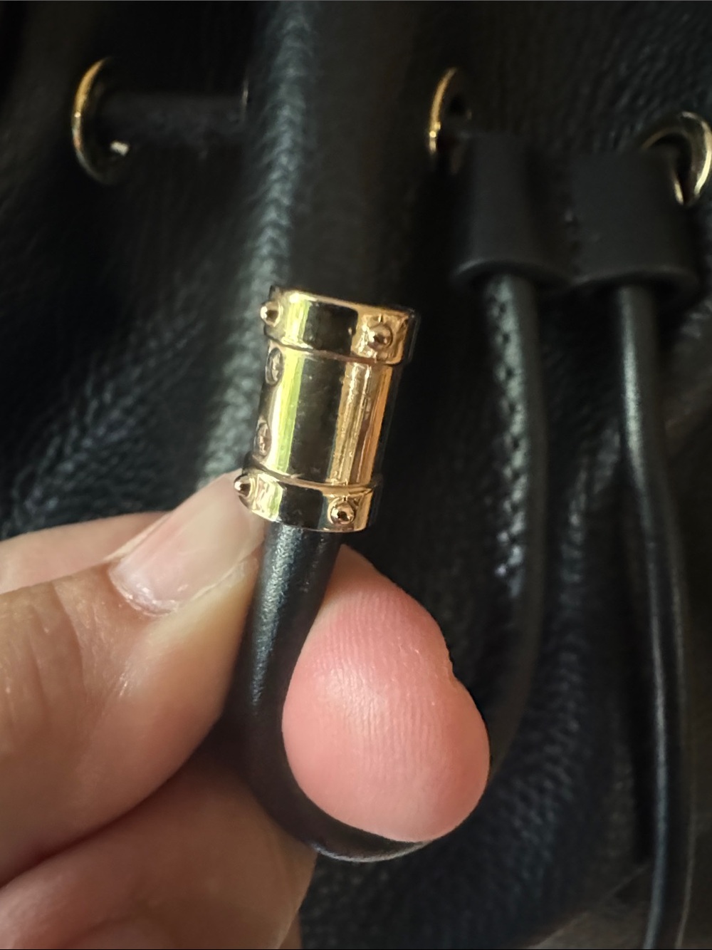 Michael Kors Black Pebbled Phoebe, Leather Drawstring Shoulder Bag Gold Hardware - Picture 3 of 15